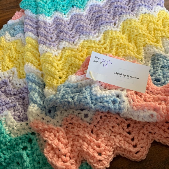 Made by Grandma - Hand Crocheted Crib Blanket - Picture 7 of 7